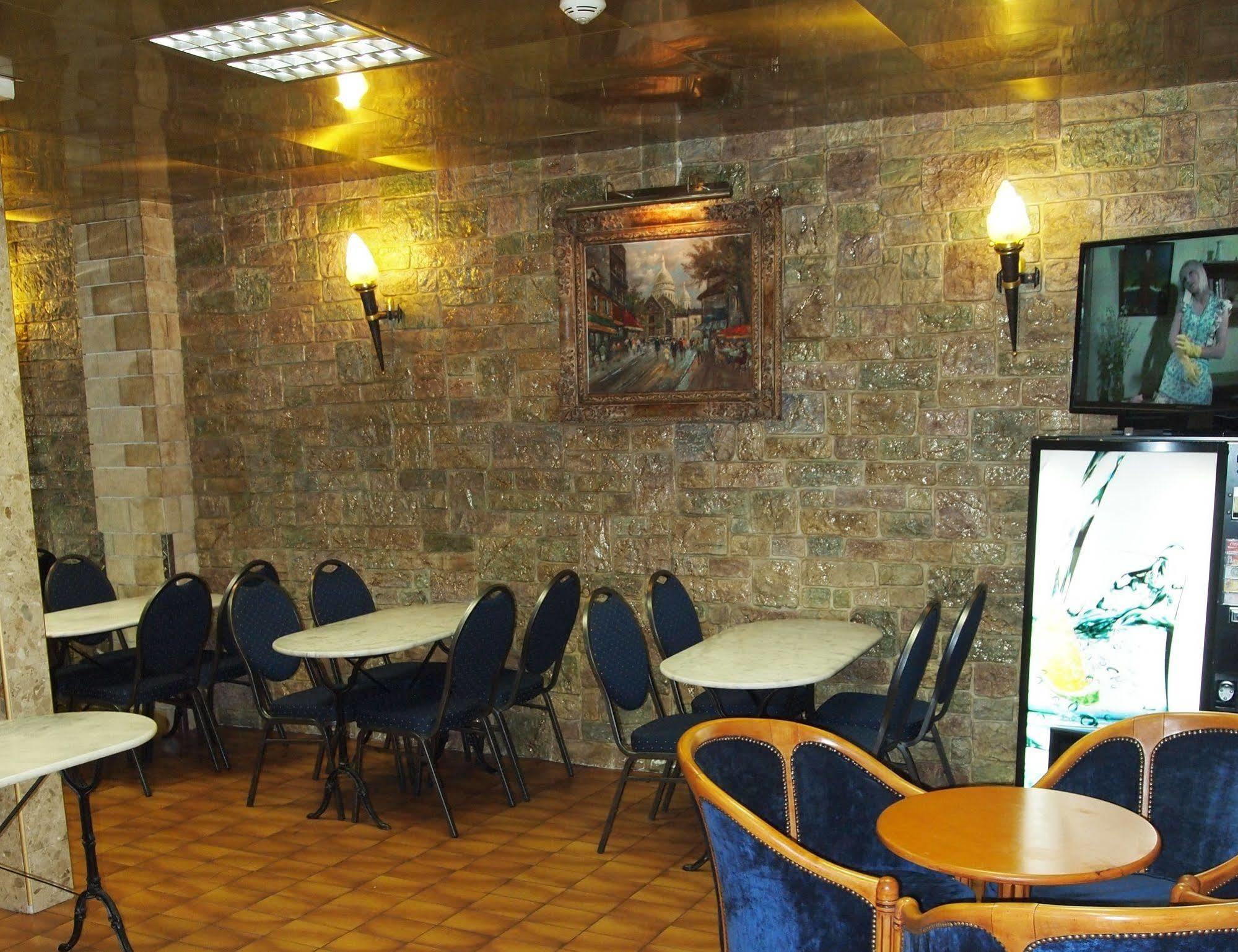 Hotel Fiat Paříž Exteriér fotografie