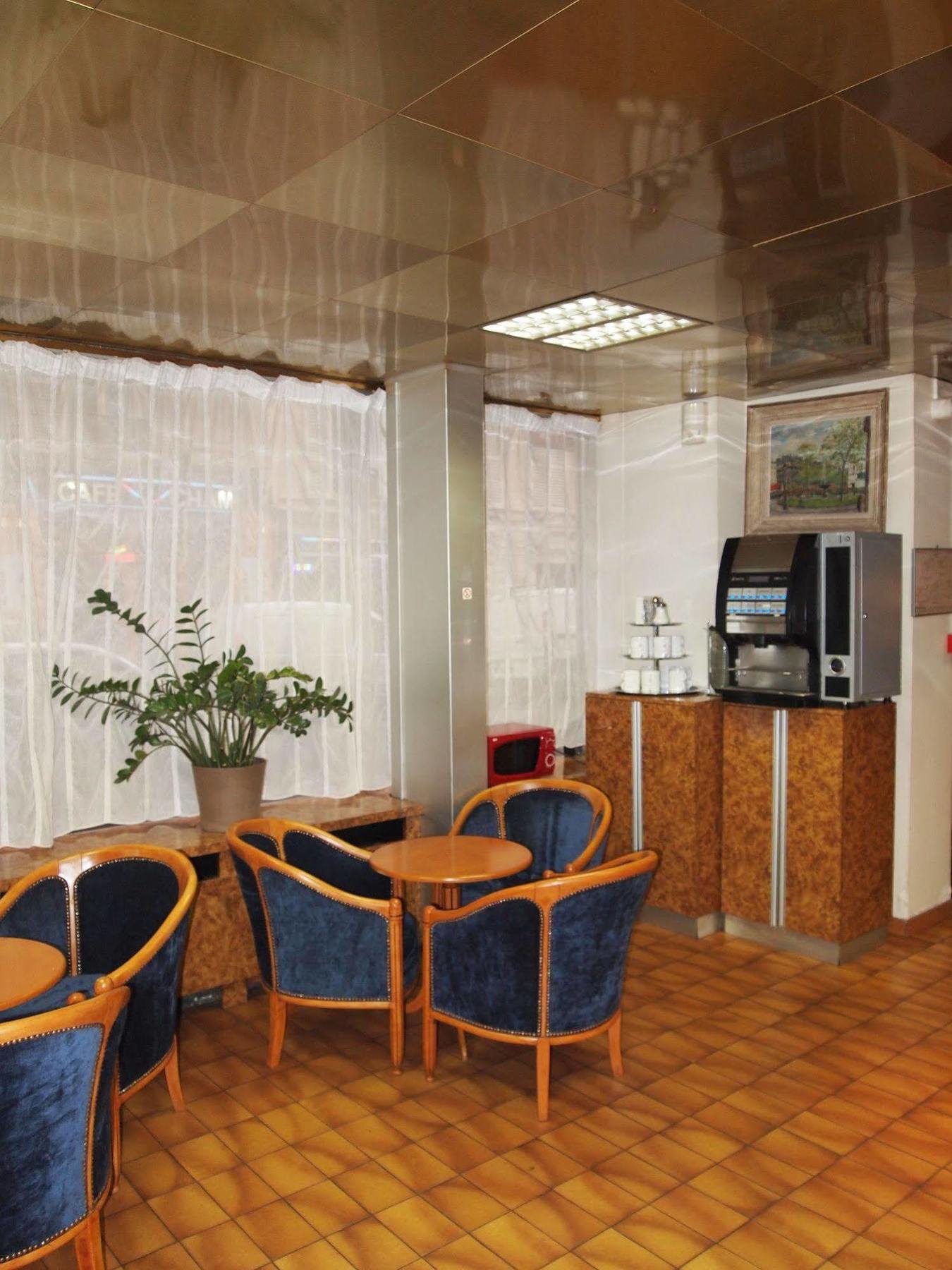 Hotel Fiat Paříž Exteriér fotografie